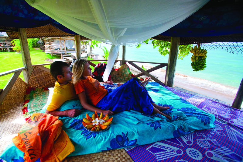 samoan fales huts