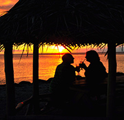 Le Vasa Resort-amazing couple-sunset